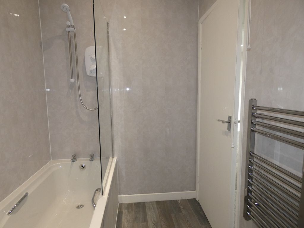 Bathroom- click for photo gallery